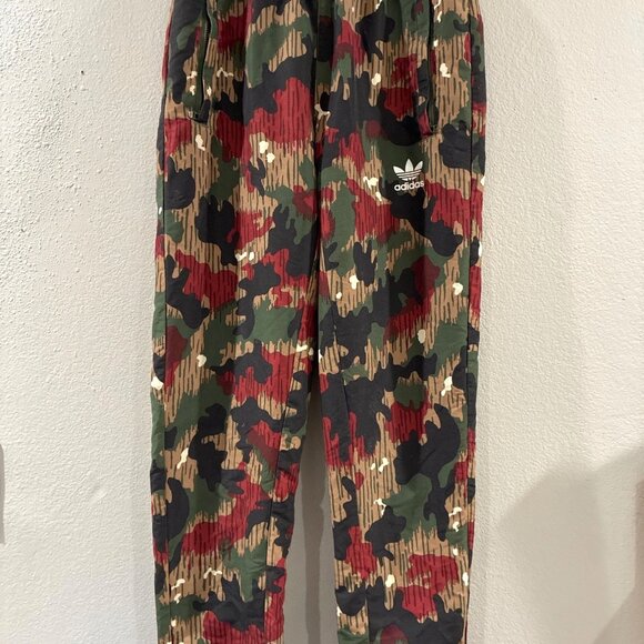 Adidas Pharrell Williams Pants Mens small Camo HU Hiking Trail Zip Joggers - Picture 1 of 12